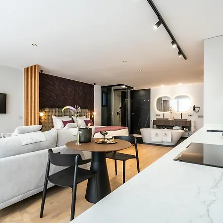 Tierrazul Art Boutique Caramel Diamond Apartment